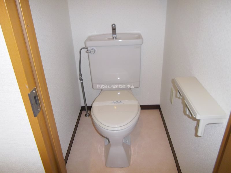 トイレ　バストイレ別