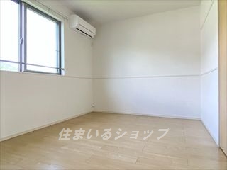 その他部屋・スペース　寝室にもエアコン付き