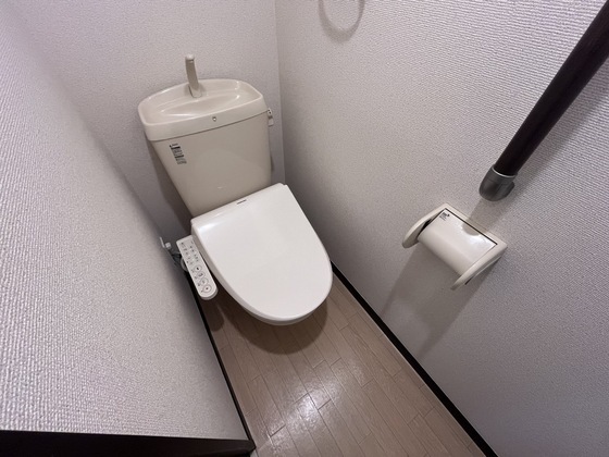 トイレ　※別部屋の写真です