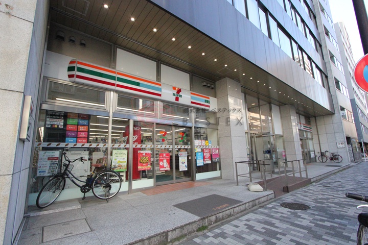 コンビニ　セブンイレブン文京湯島3丁目店（コンビニ）まで142m