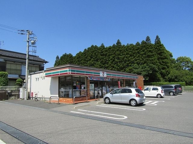 コンビニ　セブンイレブン鷲ノ巣店（コンビニ）まで900m