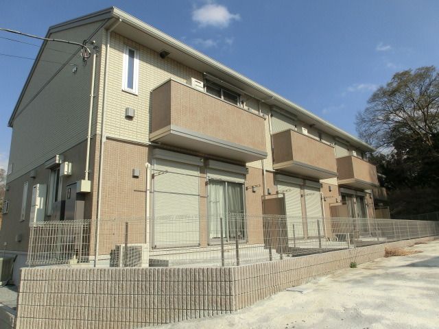 建物外観　経済的な都市ガス、インターネット無料
