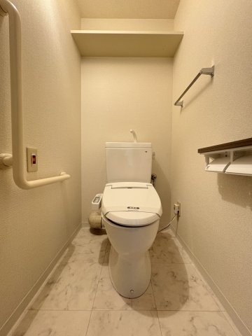クリスタルパレスのトイレ写真
