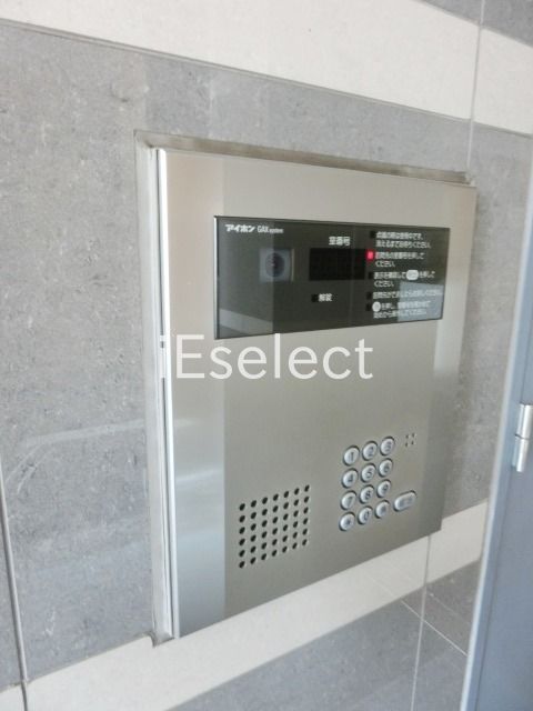 セキュリティ　安心のオートロック完備です。
