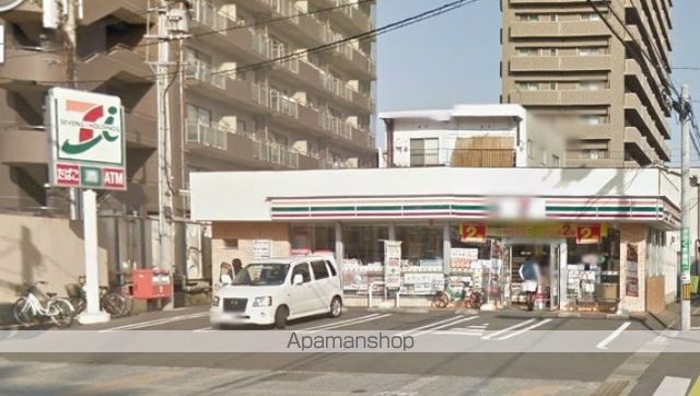 コンビニ　セブンイレブン高松ＪＲ栗林駅前（コンビニ）まで122m