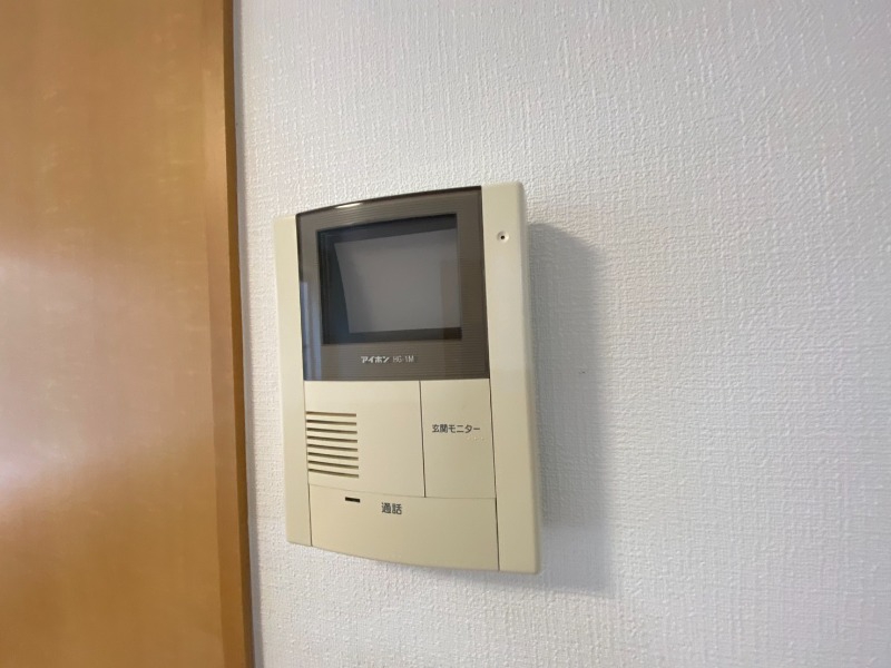 セキュリティ　インターホンは通話ができるので急な訪問があっても安心です。