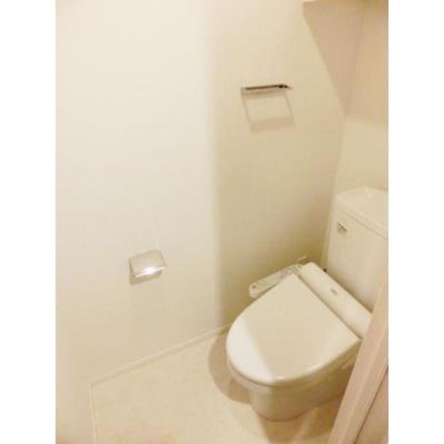 トイレ　※写真は同タイプ住戸です。