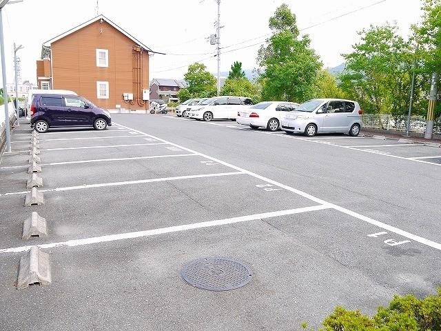 駐車場　カースペースがあります