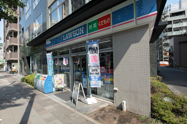 コンビニ　ファミリーマート京王プレッソイン茅場町店（コンビニ）まで345m
