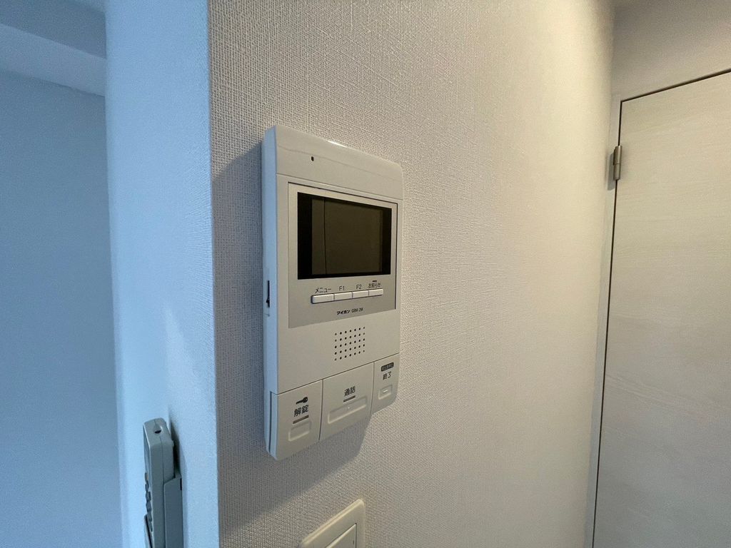 セキュリティ　TVモニター付きインターホン