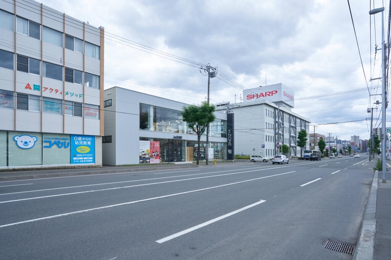 ホームセンター　inZONE　with　ACTUS宮の森本店（ホームセンター）まで996m