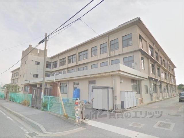 小学校　稲枝東小学校（小学校）まで650m