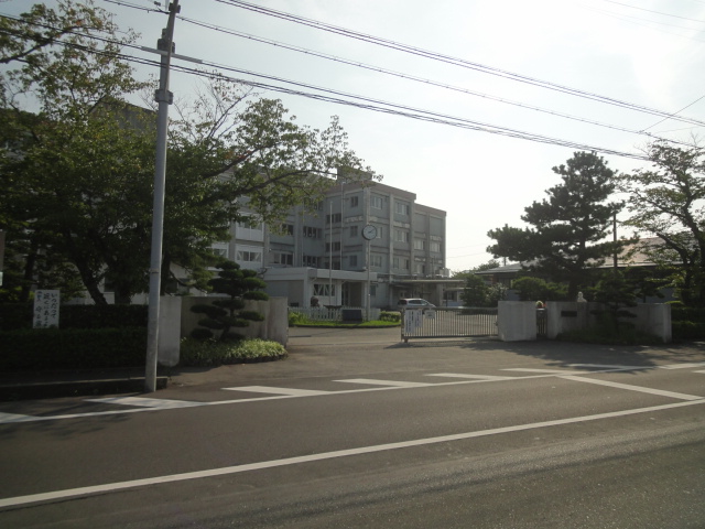 中学校　浜松市立積志中学校（中学校）まで412m