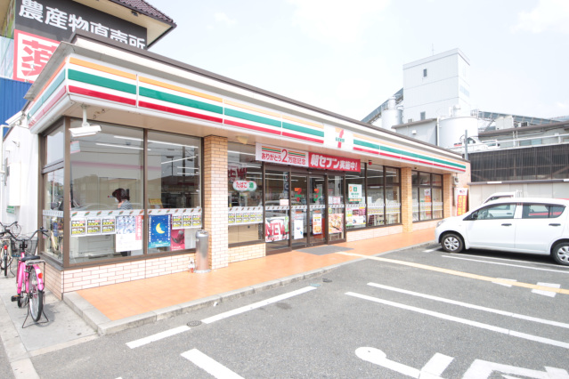 コンビニ　セブンイレブン橿原醍醐町店（コンビニ）まで331m