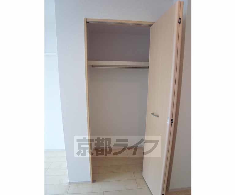 収納　奥行きと幅が広いクローゼットです。
