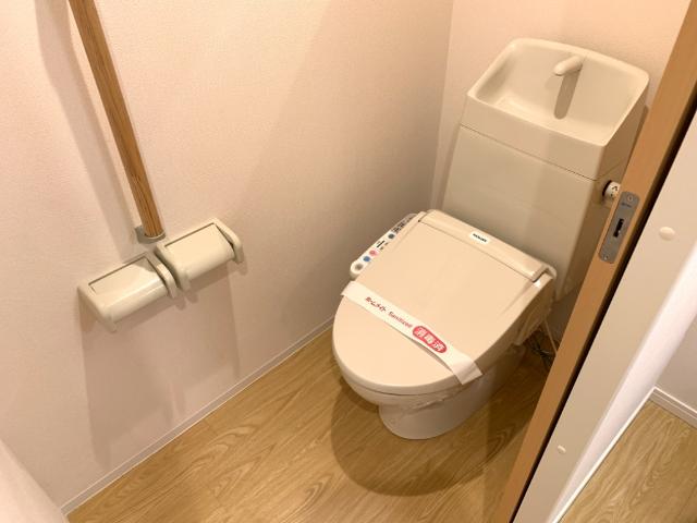 トイレ　シャワー付トイレ