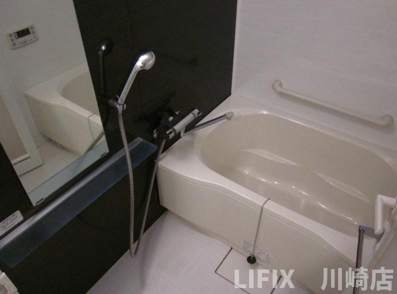 バス・シャワールーム　風呂