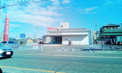 銀行　岡崎信用金庫知立支店（銀行）まで302m