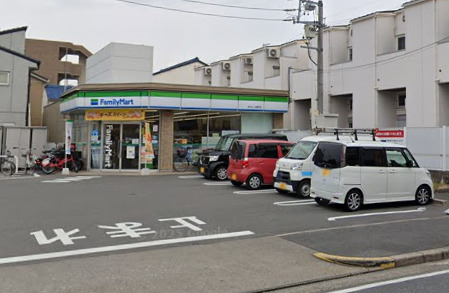 コンビニ　ファミリーマート 中村上ノ宮町店（コンビニ）まで195m
