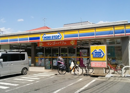 コンビニ　ミニストップ 練馬上石神井3丁目店（コンビニ）まで496m