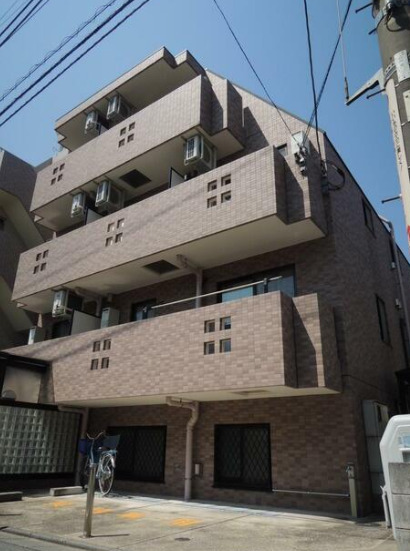 建物外観　ネット無料。ネット無料なら月々実質4000円程度のコストがか