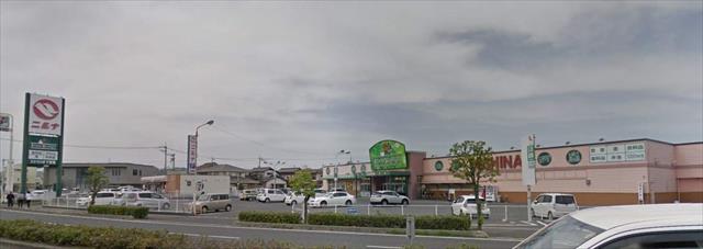 スーパー　ニシナフードバスケット西原店（スーパー）まで332m