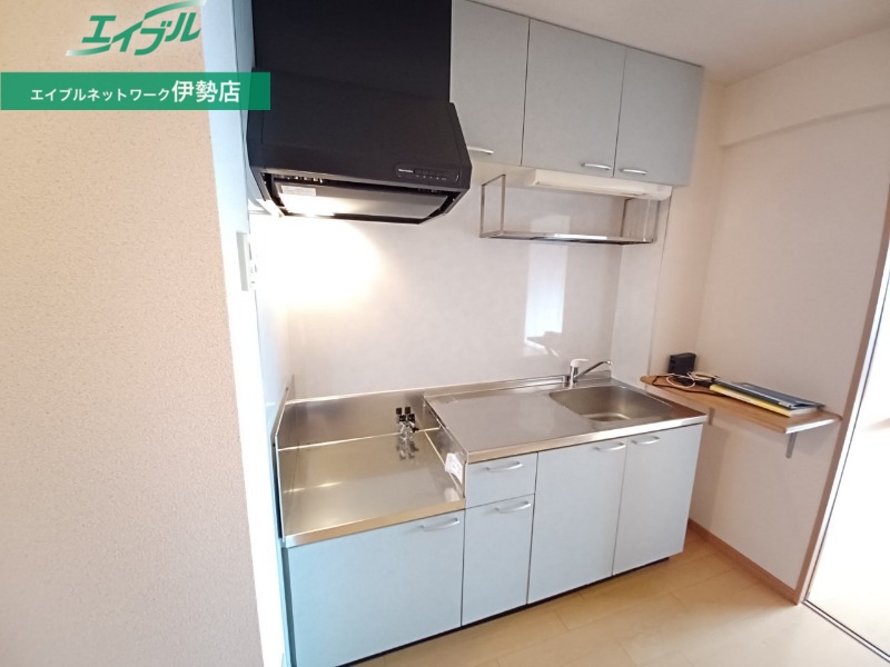 キッチン　同物件別室画像