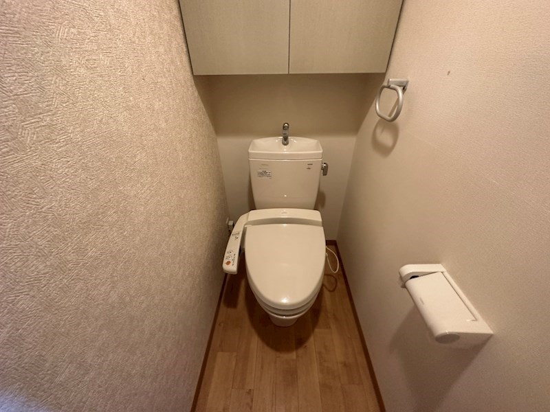 カーサ六甲友田町のトイレ写真