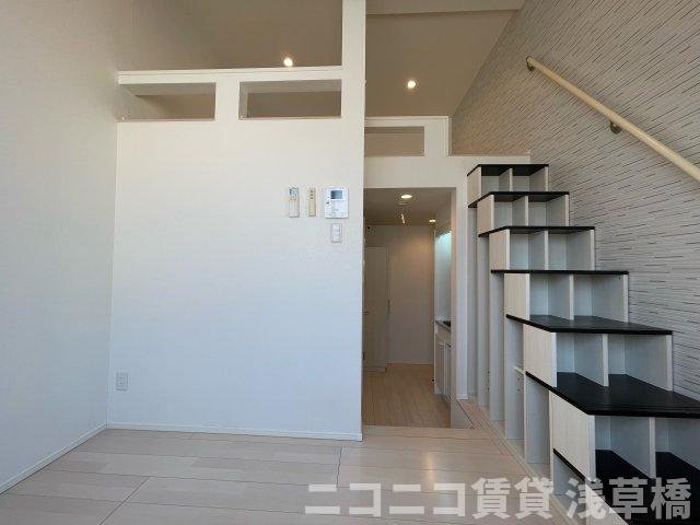 居室・リビング　別号室イメージの為、現状を優先致します。
