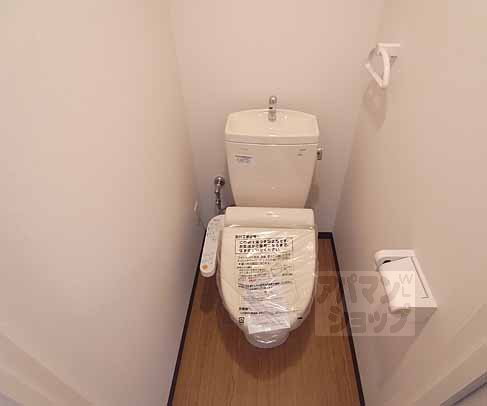 トイレ　ウォシュレット付きのトイレです。