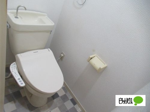ＪＲ山陽本線 魚住駅 徒歩3分 4階建 築37年のトイレ写真