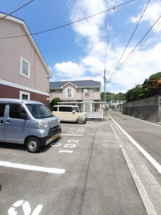 駐車場　駐車場