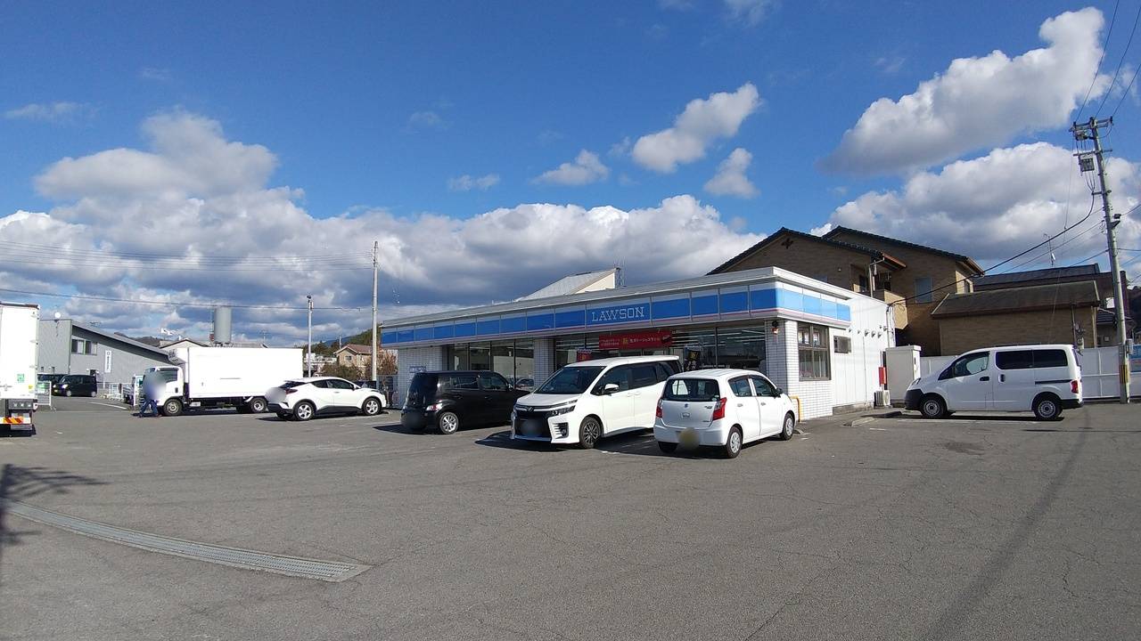 コンビニ　ローソン松山馬木店（コンビニ）まで864m
