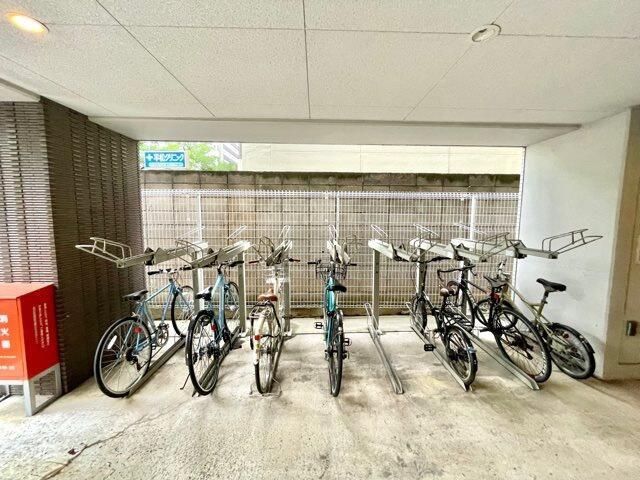 駐車場　駐輪場です