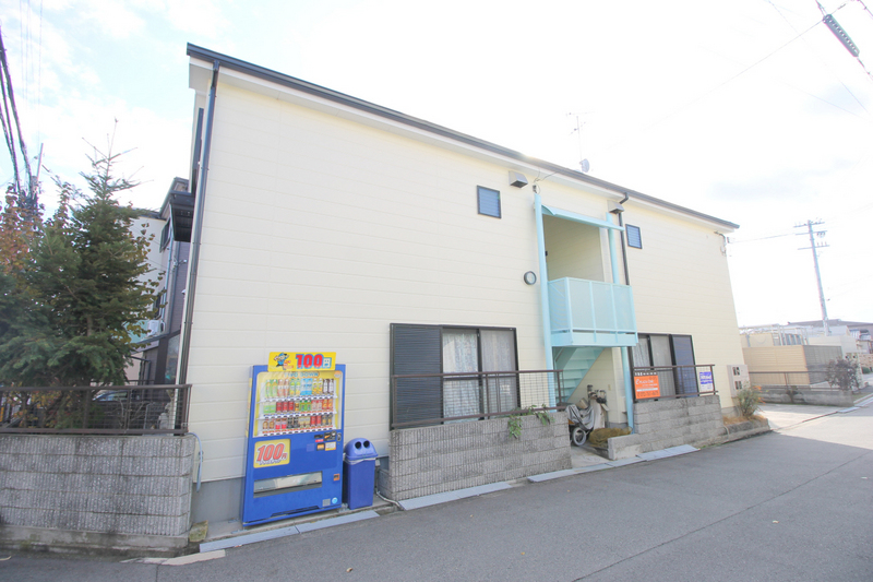 阪急宝塚線 岡町駅 徒歩9分 築32年