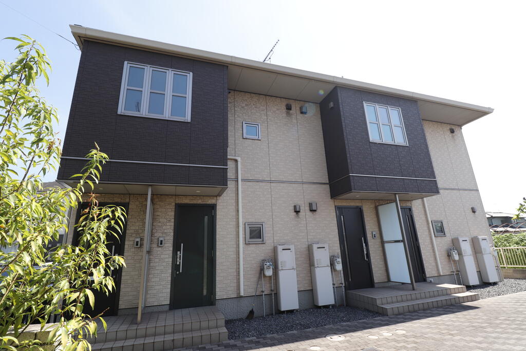 建物外観　ゴミは民間収集のためゴミ当番なしの物件！