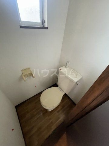 シャトルI B棟のトイレ写真