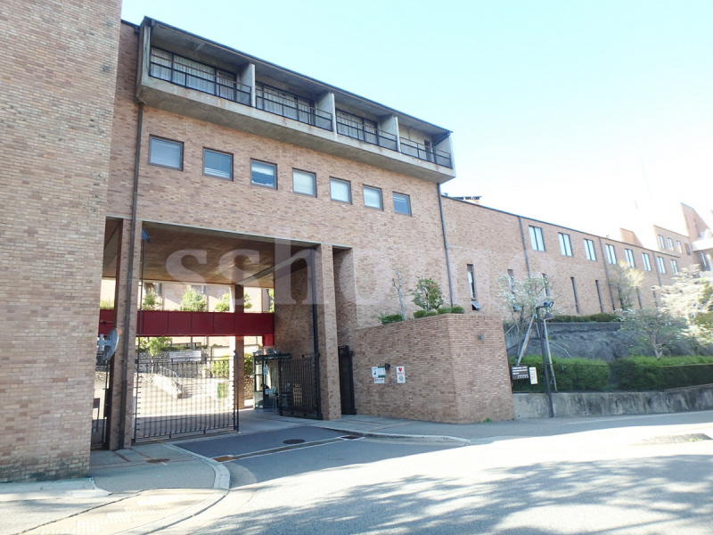 大学・短大　神戸松蔭大学（大学・短大）まで2521m