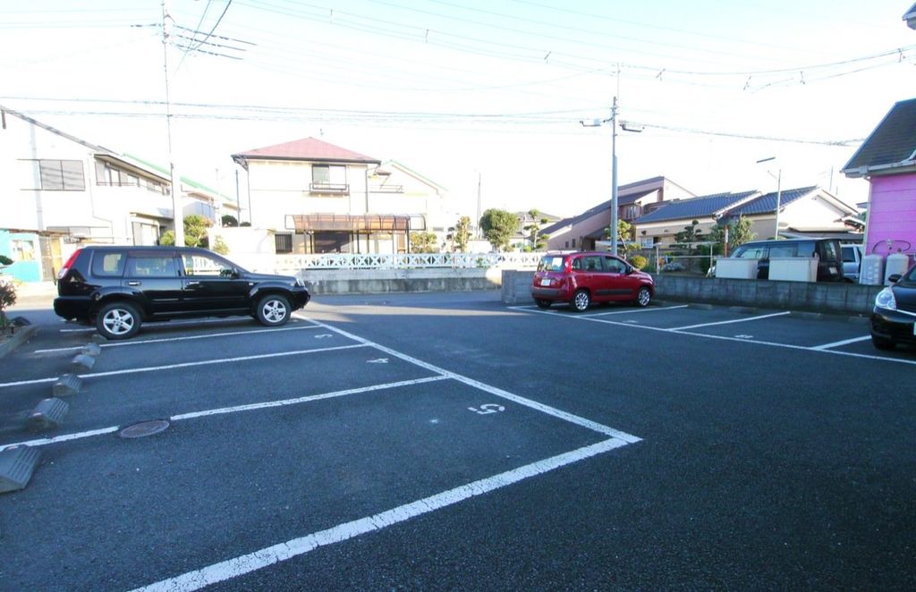 駐車場　駐車場