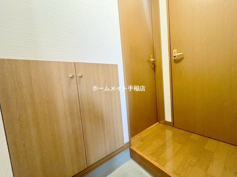 玄関　玄関スペース、シューズボックス付きです♪