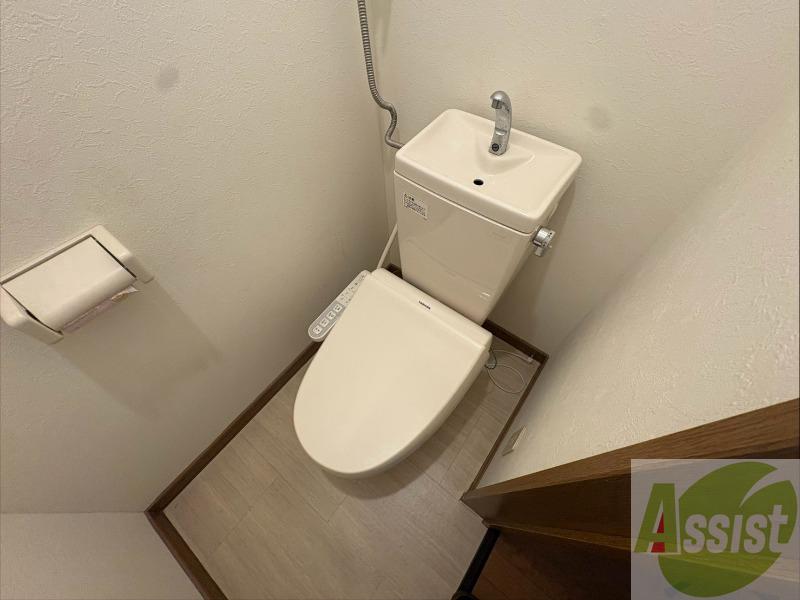 トイレ　トイレです。ウォシュレット付を探している方、おすすめです。