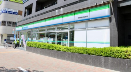 コンビニ　ファミリーマート中央月島三丁目店（コンビニ）まで203m