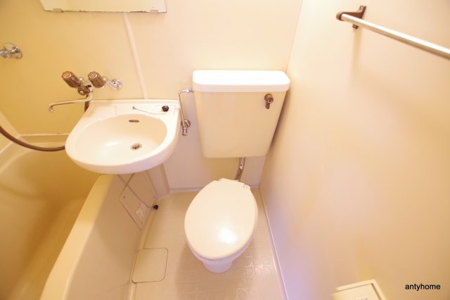 メゾンドシュルヴィのトイレ写真
