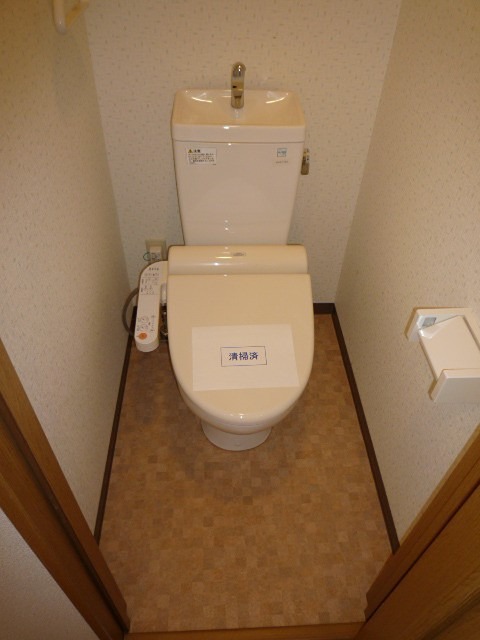 トイレ　※同仕様写真