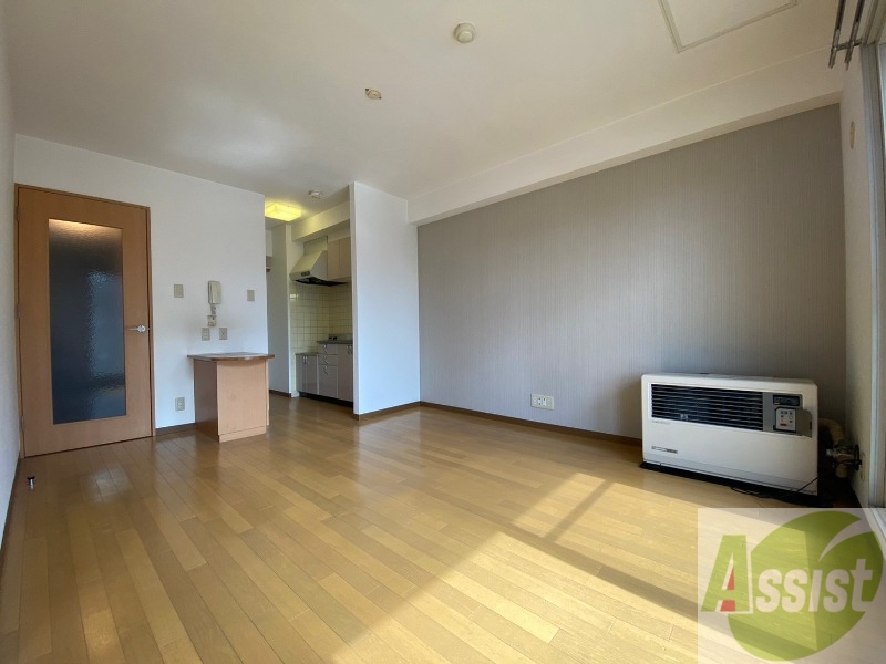 居室・リビング　広くてキレイなお部屋が広がっていて、充実した生活が送れそう。