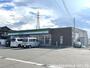 コンビニ　ファミリーマート高岡戸出光明寺店（コンビニ）まで434m