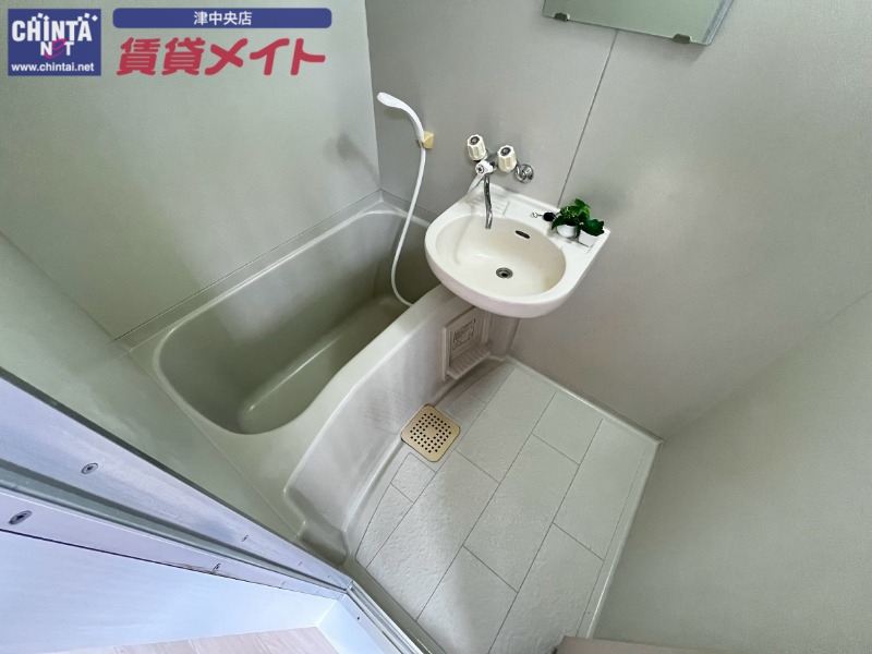 バス・シャワールーム　同物件別室画像
