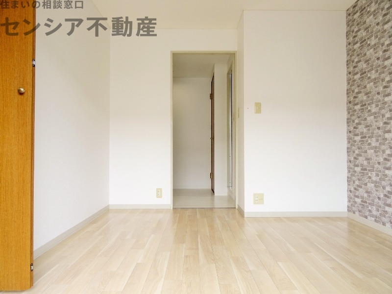 OKハイツ神路の居間写真