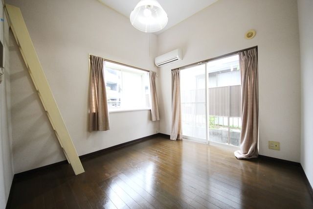 その他部屋・スペース　★5帖の洋室★