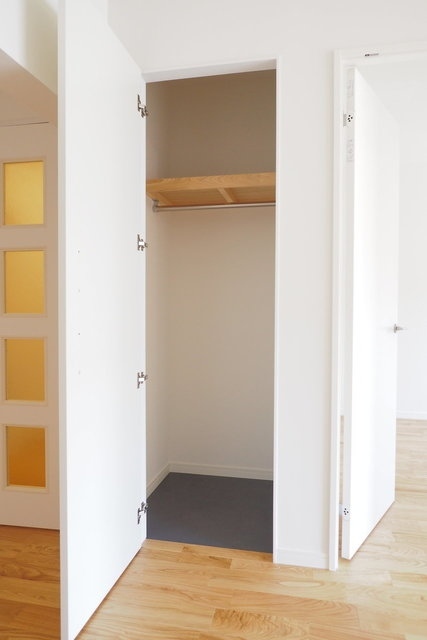 収納　参考写真（同建物別部屋のものです）※家具は配置イメージです。